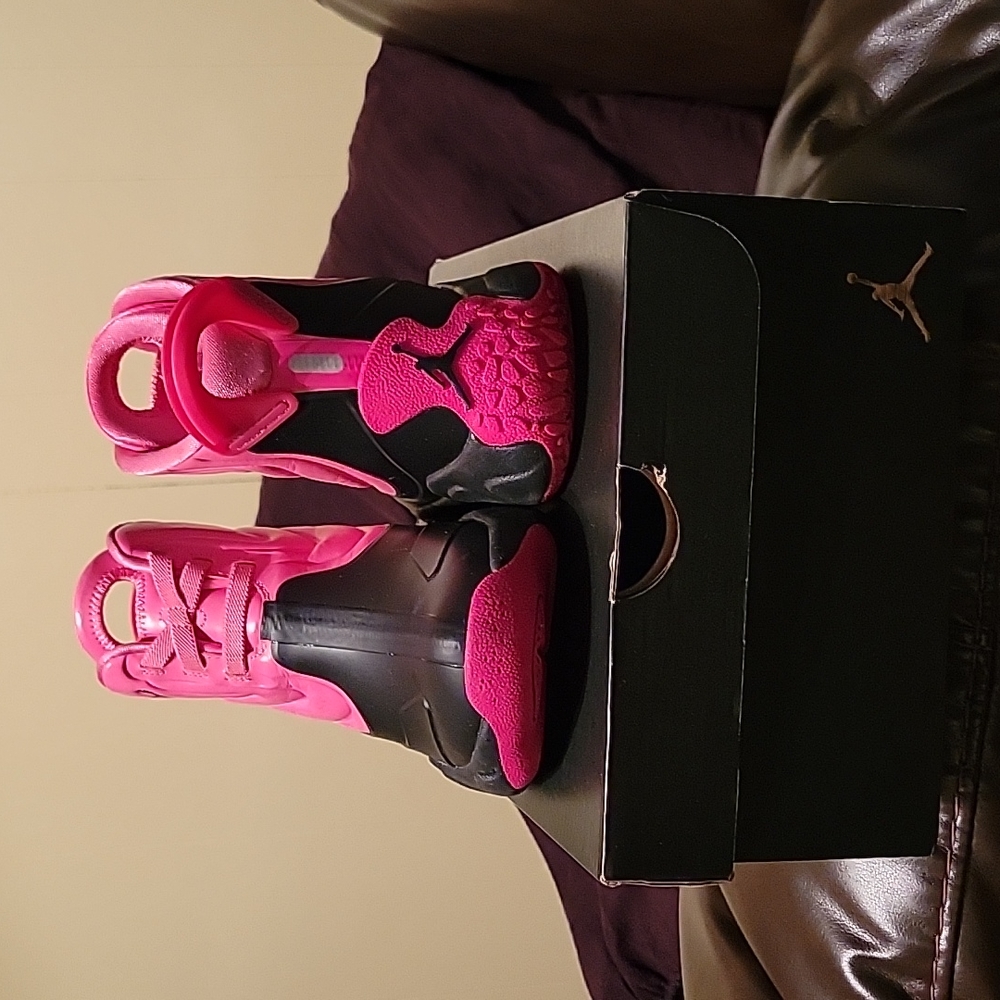 Girls Jordan boots